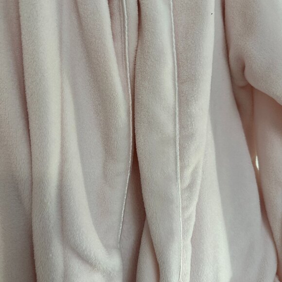 Victoria Secret Short Pink Robe - Picture 3 of 7